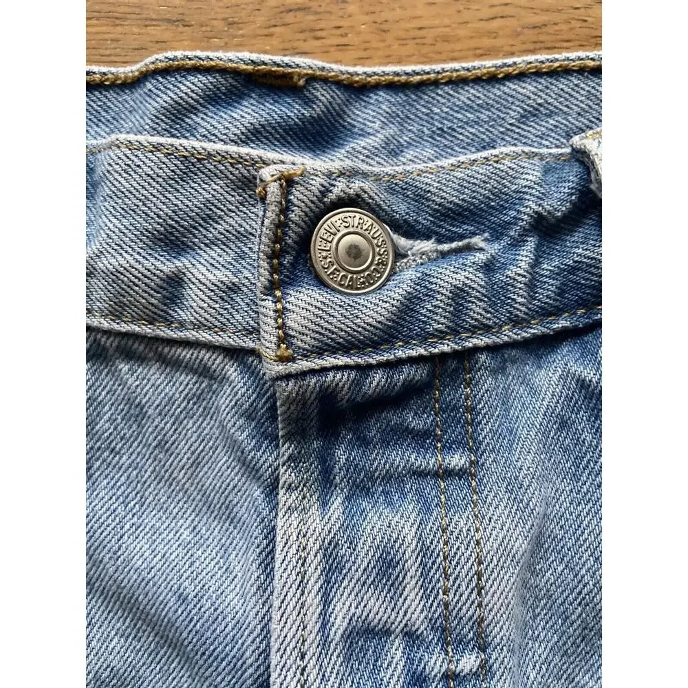 LEVI’S 501 High-Rise Distressed Fringe Cut-Off Denim Shorts sz W30
